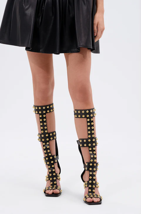 Street Fashion Clothing - Dames zwarte gladiatorsandalen gouden studs decor