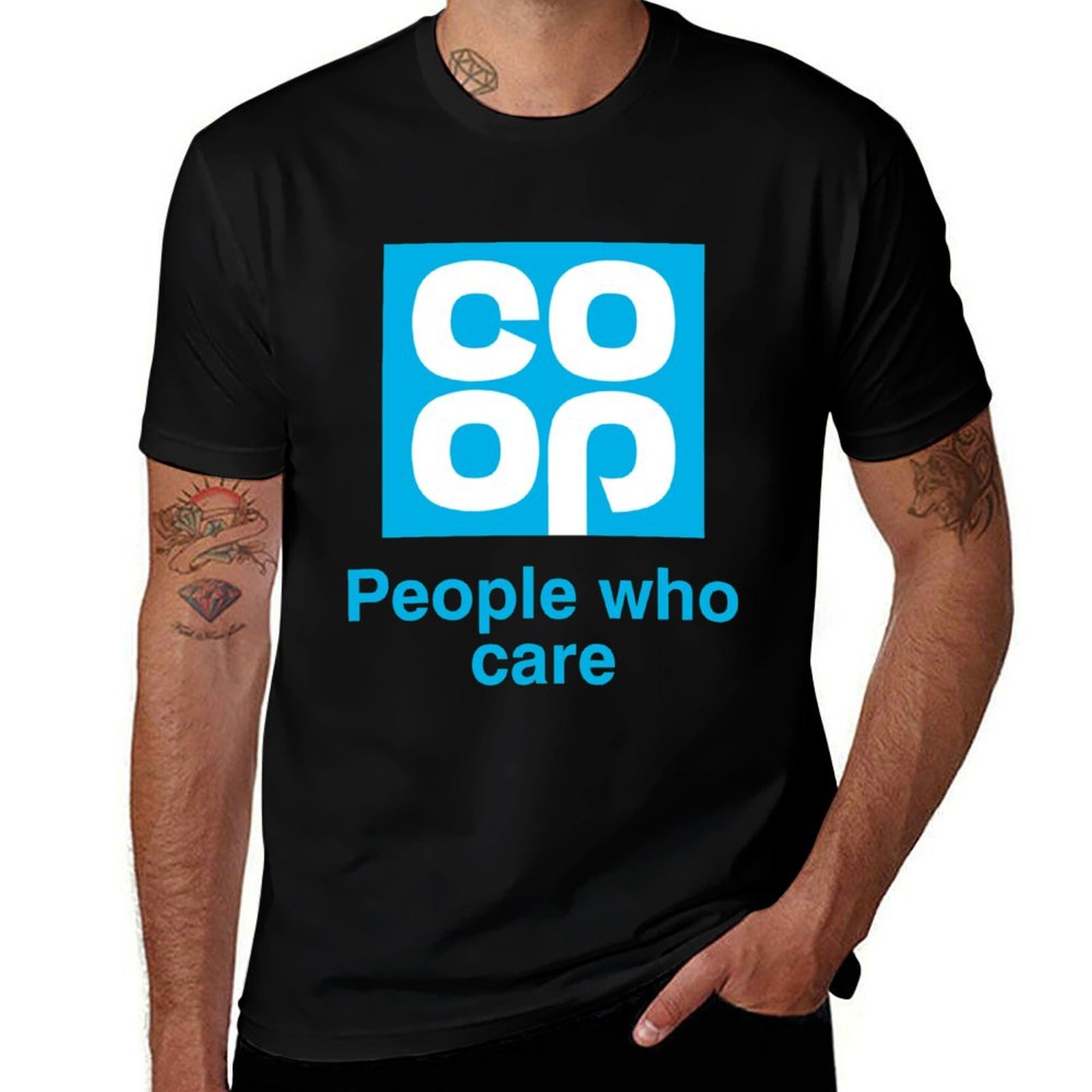 Co-op-mensen die zorgen voor T - Street Fashion Co recensie en prijs